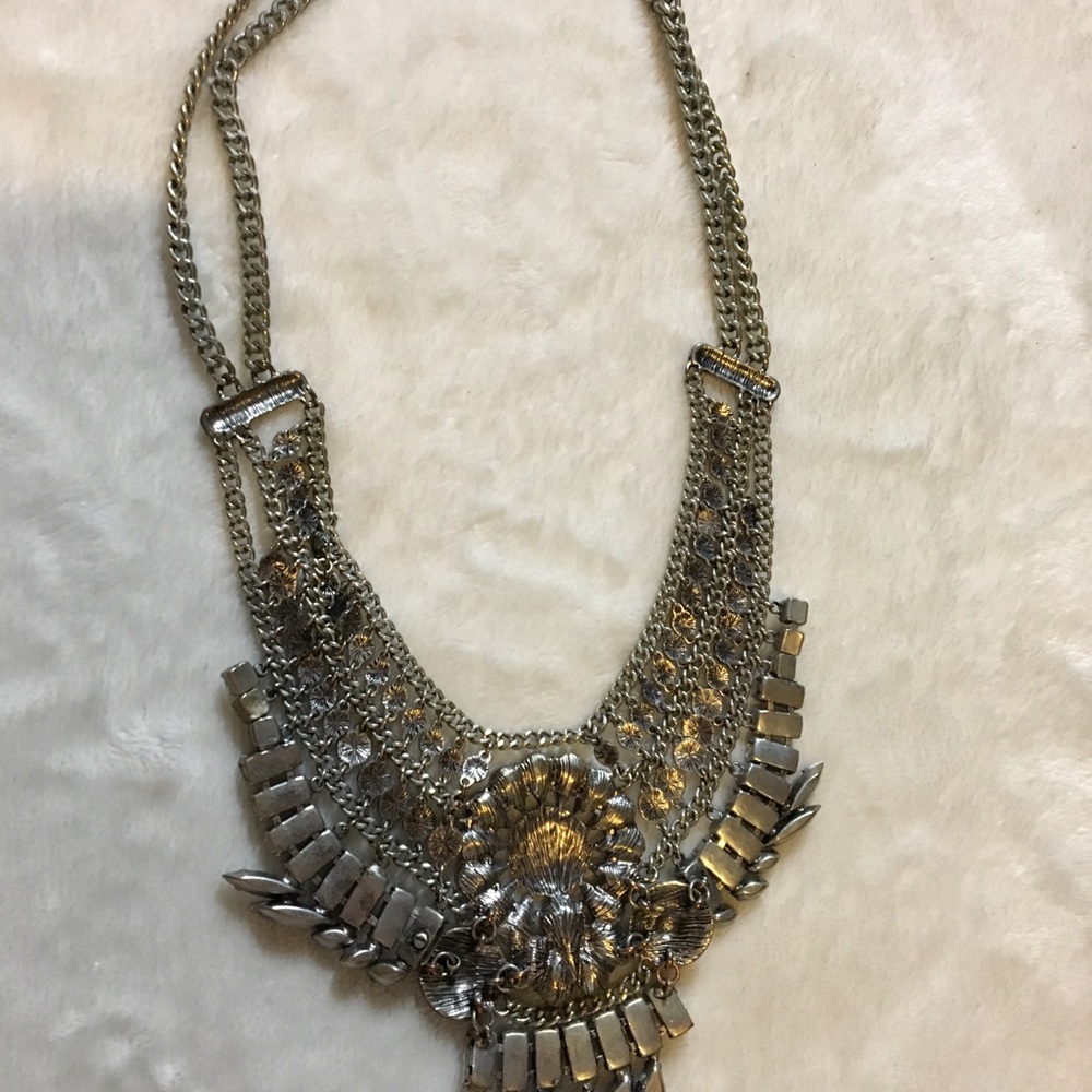 Silver statement necklace - Picture 3 of 4